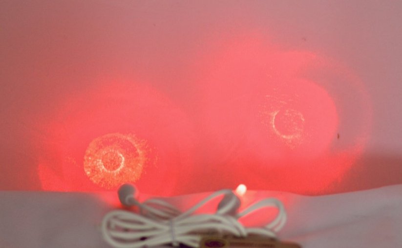 Kingray Light se 2 kablíky - Kingray Light: Nabíjačka bez káblika