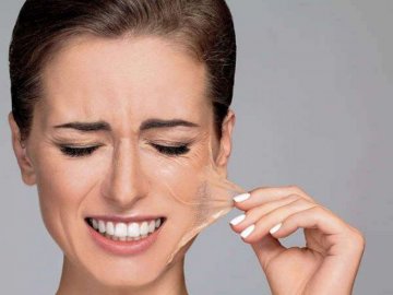 Poradíme Vám: Šmutky na tvári – krém sa odlupuje – prečo je to tak?