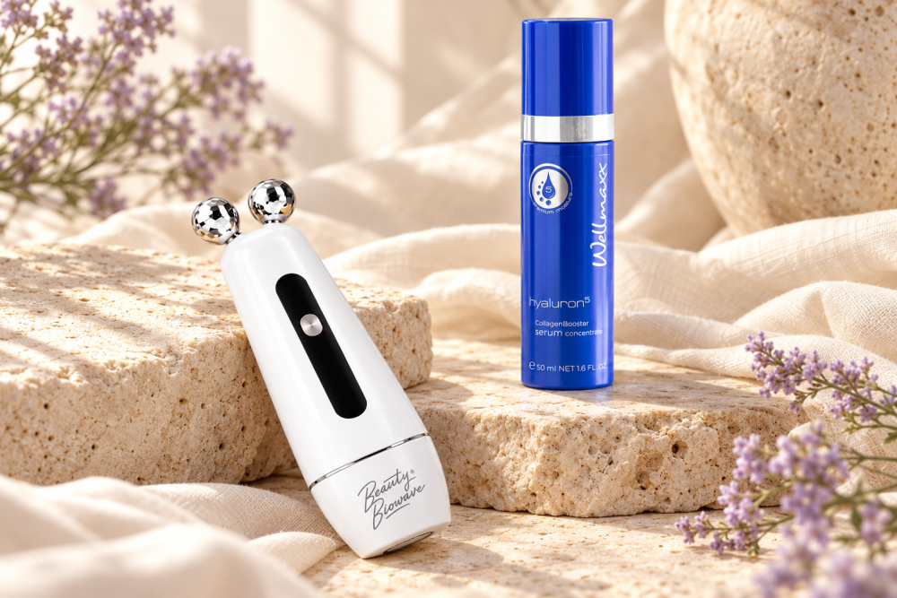 BeautyBiowave EXCLUSIVE roller a hyaluronové sérum Wellmaxx v elegantním zátiší